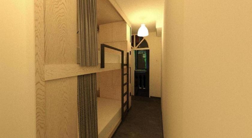 Hostel Capsule@hive Bugis